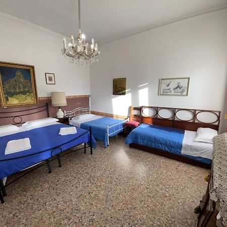 ונציה Princess Guest House Canal View מראה חיצוני תמונה